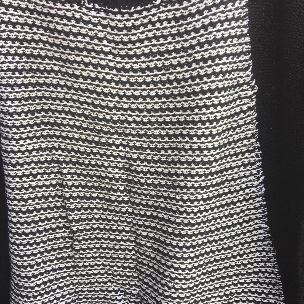 Dex Sweater - Picture 4 of 8